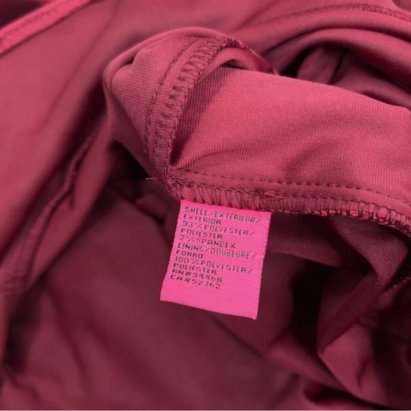 Betsey Johnson
Flared-Leg Velvet Jumpsuit Sz.14 pre loved in euc - Picture 9 of 10